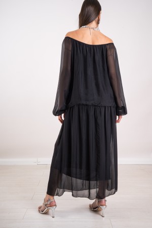 geneva dress with silk embroidery Geneva dress with silk embroidery Geneva dress with silk embroidery