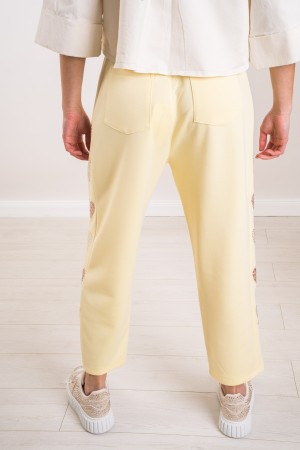 pantalones de corazón en traje con pantalones de corazón de diamantes de imitación en traje con pantalones de corazón de diamant
