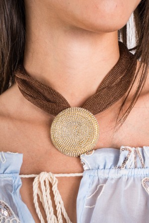 Collana Gioiello con maxi ciondolo tutto strassato  Collana Gioiello con maxi ciondolo tutto strassato  Collana Gioiello con ...