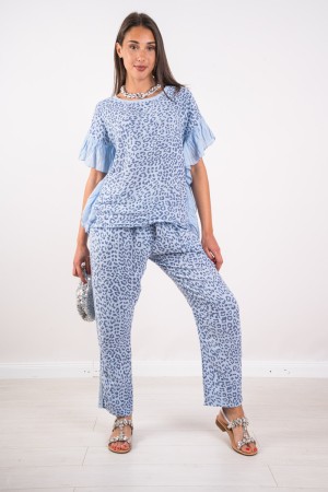 Coordinato Savana Animalier in lino con dettaglio rouches Coordinato Savana Animalier in lino con dettaglio rouches Coordinat...