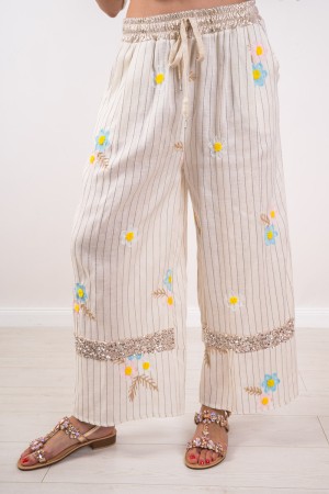 Koordinierter Regenbogen gestreift mit Gänseblümchen und Strass-Rhinestone-Regenbogen-Strass mit Gänseblümchen und Rhinestone-CO