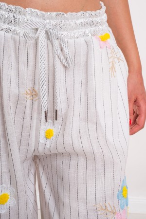 Arc-en-ciel coordonné à rayures arc-en-ciel avec des marguerites et strass strass strass strass avec des marguerites et des poch