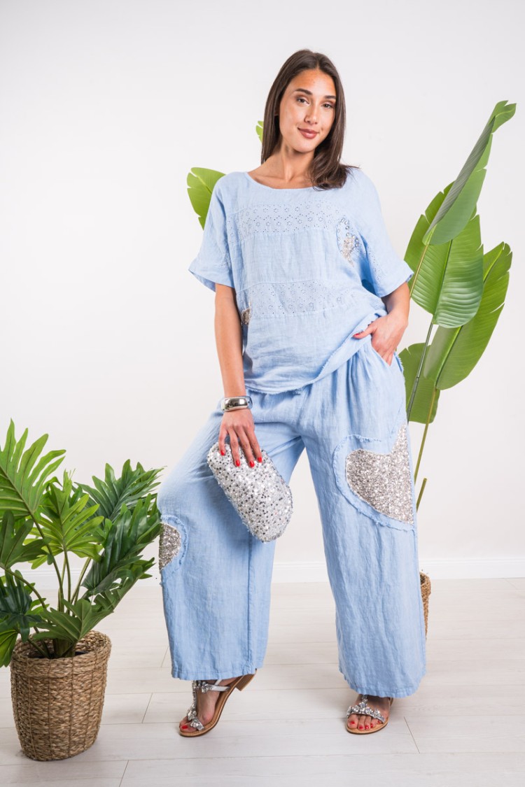 Butterfly coordonné dans le linge de lin avec broderie coeur coordonnée Linge de papillon avec coiffe de broderie Strass Coordin