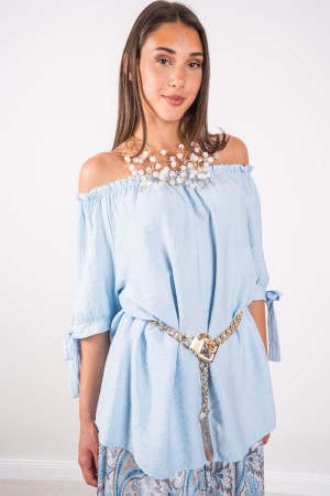 Mary Bluse mit Bootsausschnitt und Flocken an den Ärmeln Blusa Mary mit einem Bootsausschnitt und Flocken an den Ärmeln Blusa Ma