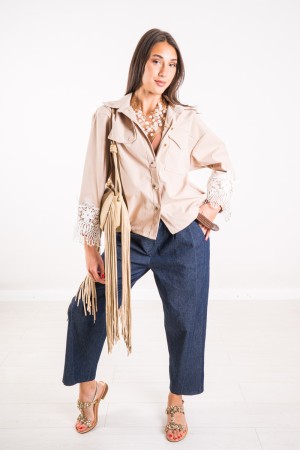 Chaqueta Safari con bolsillos delanteros y muñeca con chaqueta de safari de detalle de encaje con bolsillos delanteros y muñeca 
