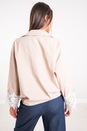 Giacca Kenya con tasche anteriori e polso con dettaglio in pizzo  Giacca Kenya con tasche anteriori e polso con dettaglio in ...