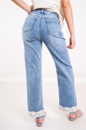 Maddy Jeans con encaje en el dobladillo de jeans de Maddy con encaje en el borde de los vaqueros de Maddy con encaje en el dobla
