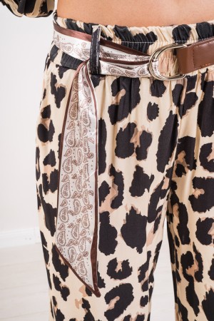 Coordinato Elettra camicia e pantalone animalier con bordi neri  Coordinato Elettra camicia e pantalone animalier con bordi n...