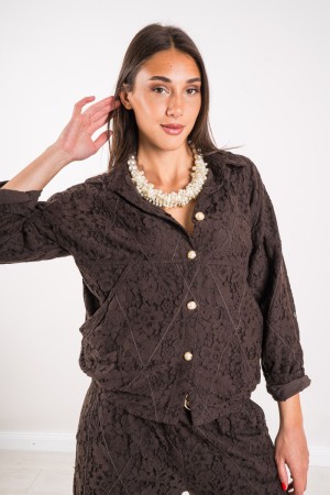 Horse coordinated in lace with mother-of-pearl buttons Horse in lace with mother-of-pearl buttons coordinated Horse in lace c ..