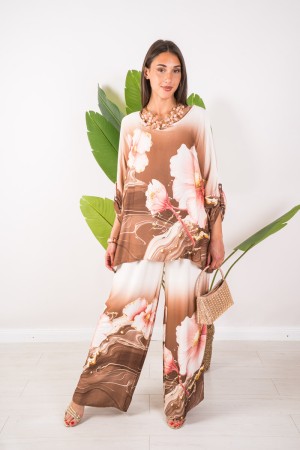 Coordinated Floria with Flowers Print and Gold Details Floria with Flowers Printing Flowers and Details Gold Coordinated Floria 