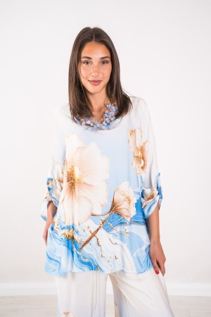 Floria coordinada con flores de impresión y detalles de oro Floria con flores de impresión de flores y detalles de oro Coordinad