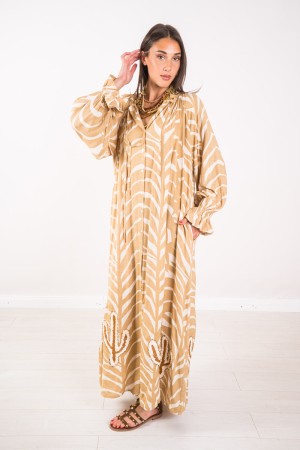 Langes Kaktus-Kleid mit Paarteilen Stickerei Langes Kaktus-Kleid mit Paare Stickerei Langes Kaktuskleid mit Paare Stickerei