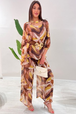 Koordiniertes Museum mit fantastischer Bluse und koordinierter Museumshose mit Fantasy-Bluse und koordinierter Museumhose mit ..