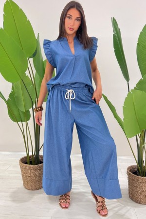 Coordinato mary in simil denim lavaggio scuro  Coordinato mary in simil denim lavaggio scuro  Coordinato mary in simil denim ...