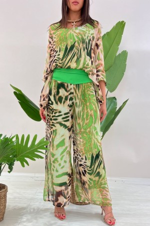 Coordinato Ginevra fantasia Animalier blusa e pantalone  Coordinato Ginevra fantasia Animalier blusa e pantalone  Coordinato ...