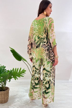 Coordinated Geneva Fantasy Animalier Blouse and Trousers 
