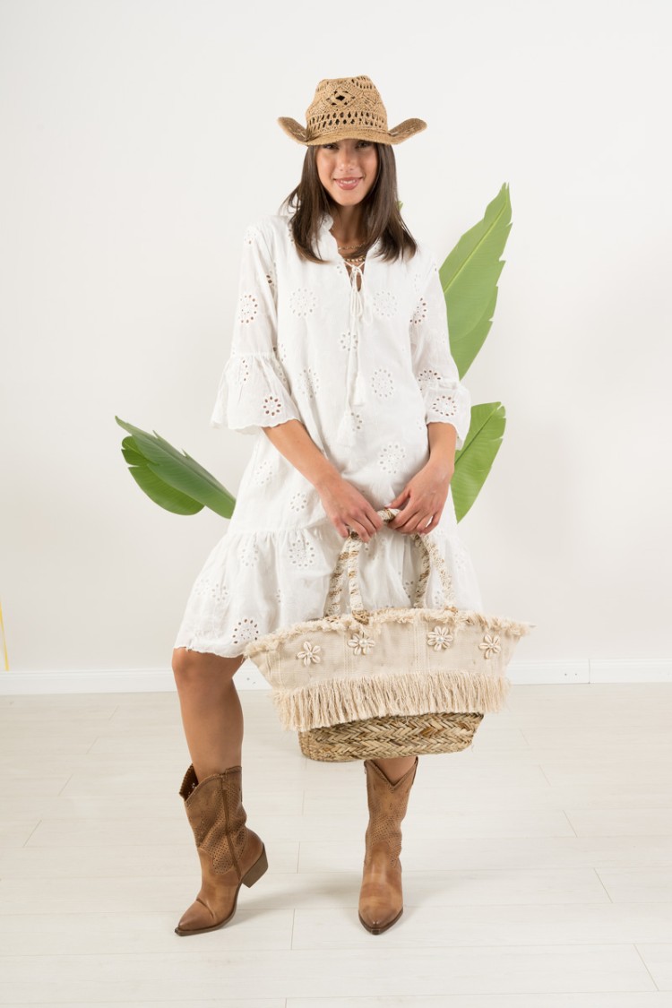 abito corto andorra in pizzo macrame con scollo a v e laccio con nappina abito corto andorra in pizzo macrame con scollo a v ...