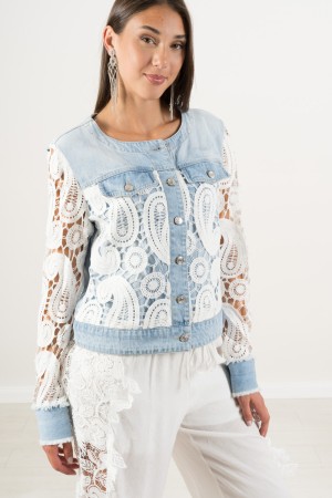 Chaqueta Naomi con encaje en la chaqueta de manga de Naomi con encaje en la chaqueta de manga de Naomi con encaje en las mangas