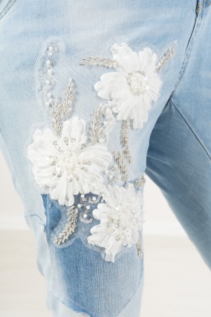 wonder jeans with embroidery flowers jeans wonder with embroidery flowers jeans wonder with embroidery flowers