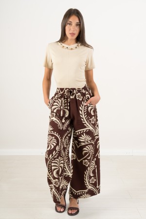 Pantalon Gilda avec pantalon de guilde de fleurs de fantaisie avec pantalon de guilde de fleurs de fantaisie avec fleur de fanta