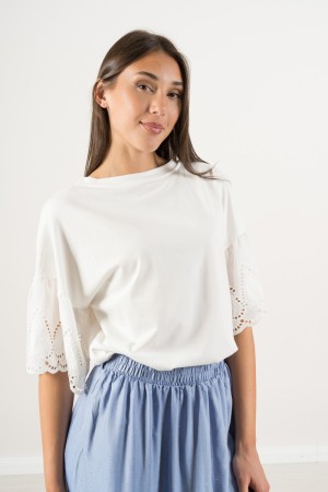 minu Basic T-Shirt mit Verarbeitungshülsenhülsen-T-Shirt Minu Basic mit Verarbeitung Basishülse T-Shirt Minu Basic With ...