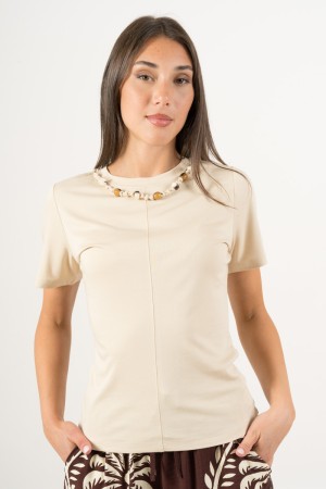 t-shirt Monza avec collier de détail arrière avec bijoux Monza T-shirt avec collier de détail arrière avec bijoux T-S ...