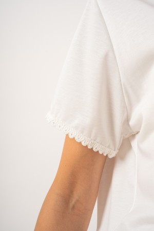 t-shirt clari con stampa strass margherite  t-shirt clari con stampa strass margherite  t-shirt clari con stampa strass margh...