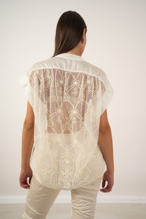 summer shirt with gone Korean neckline. Macrame style machining Summer shirt with gone Korean neckline processing ...