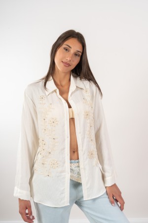 camicia nuvola con ricami fiori e perline tono su tono  camicia nuvola con ricami fiori e perline tono su tono  camicia nuvol...