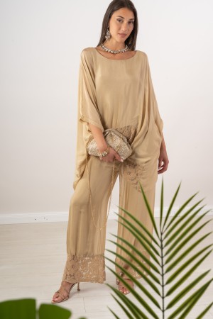 coordinato festival blusa e pantalone con pizzo sul fondo  coordinato festival blusa e pantalone con pizzo sul fondo  coordin...