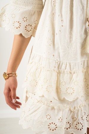 abito seka in pizzo macrame scollo a v con nappine e balze  abito seka in pizzo macrame scollo a v con nappine e balze  abito...