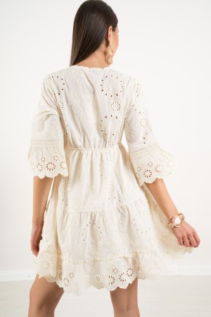 robe de Seka en dentelle macrame col en V avec glands et feuilles robe de Seka en dentelle macramé en V avec glands et vondeurs 