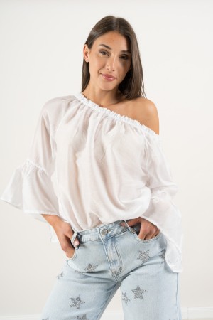 Beautiful blouse with boat neckline beautiful blouse necklace beautiful blouse with boat neckline