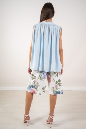 elodie shirt with solid color shirt heldie with solid color buttode shirt with solid color buttons