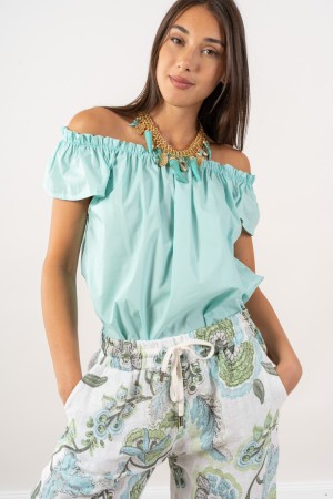 Bluse-Orchidee mit elastisch auf den Schultern Blusenorchidee mit elastisch auf den Schultern Bluse-Orchidee mit Gummiband an de
