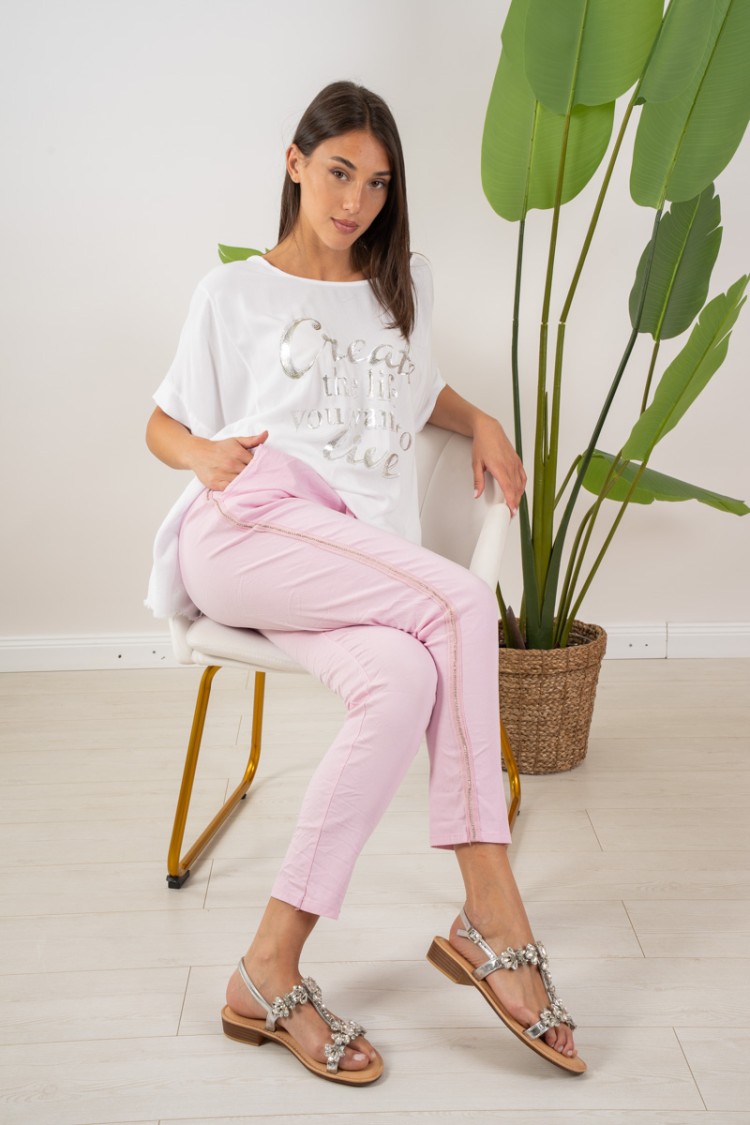 t-shirt Rosaria Curvy avec strass et front écrit Rosaria Curvy T-shirt avec strass et front écrit Rosaria T-shirt ...