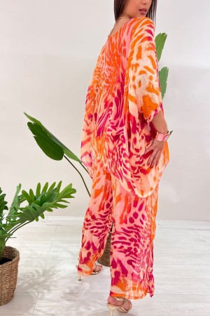 Coordinato Ginevra fantasia Animalier blusa e pantalone  Coordinato Ginevra fantasia Animalier blusa e pantalone  Coordinato ...