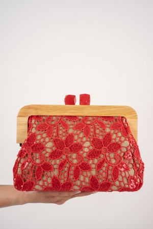 pochette Rianna Spitze und Holz Verschluss Pochette Rianna Spitze und Holz Verschluss Pochette Rianna Spitze und Holzverschluss