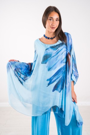 Coordinato Marocco con stampa floreale e pantalone tinta unita Coordinato Marocco con stampa floreale e pantalone tinta unita...