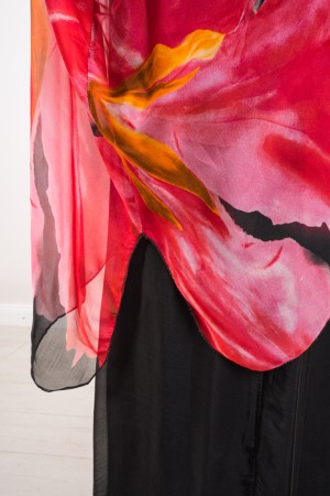 Coordinato Marocco con stampa floreale e pantalone tinta unita Coordinato Marocco con stampa floreale e pantalone tinta unita...
