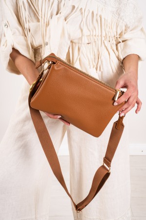 Hand-sail bag with shoulder strap Hand sail bag with shoulder strap Hand sail bag with shoulder strap