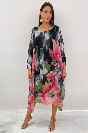 Amara abito lungo Peonia modello caftano girocollo con fantasia in seta e viscosa Amara abito lungo Peonia modello caftano gi...