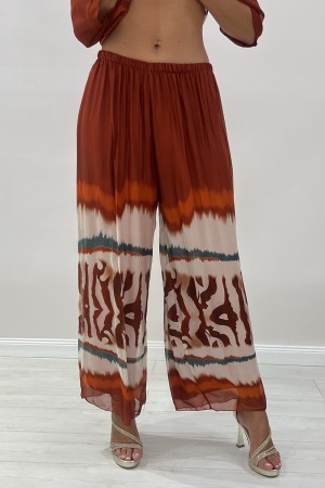 Blusa y pantalones coordinados de Viena con la fantasía abstracta Numuata coordinó la blusa de Viena y los pantalones con fantas