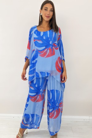 Coordinato Lella in seta blusa e pantalone con fantasia botanica  Coordinato Lella in seta blusa e pantalone con fantasia bot...
