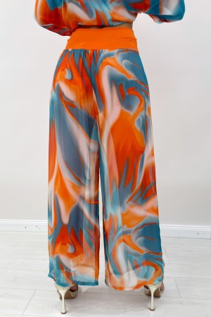 Coordinato Romi in seta blusa e pantalone con fantasia astratta Coordinato Romi in seta blusa e pantalone con fantasia astrat...