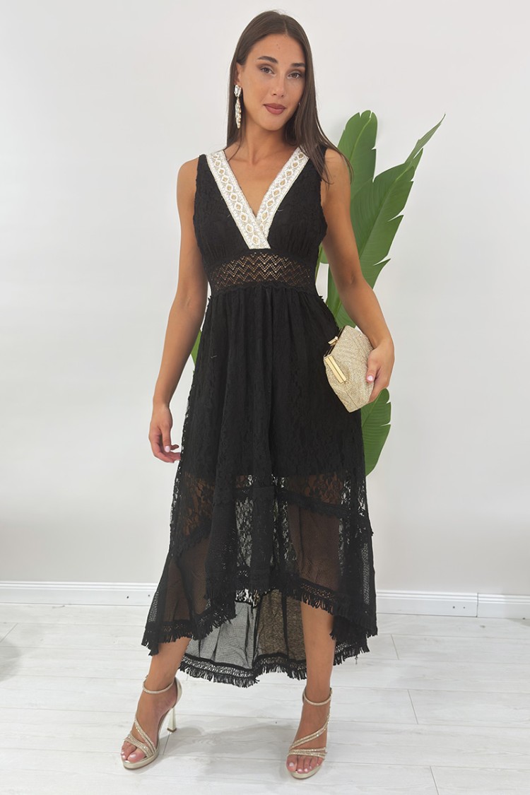 Abito lungo Gia con scollo impreziosito da ricami e paillettes in pizzo Abito lungo Gia con scollo impreziosito da ricami e p...