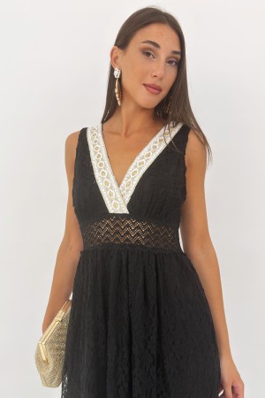 Long dress gi with neckline embellished with embroidery and sequins in lace long gown dress with neckline embellished with embro