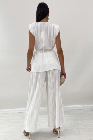 Koordinierte selbst gefaltete Bluse und koordinierte Hose selbst gefaltete Bluse und koordinierte Hose Selbstgetratene Bluse ...