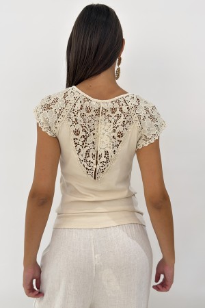 Annabelle T-shirt with with mixture of fabric and perforated lace Annabelle T-shirt with with mix of fabric and perforated lace 
