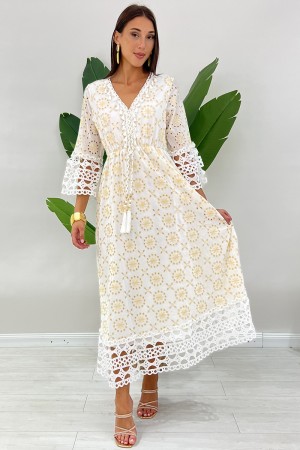 Robe longue Bahamas en dentelle en or et cou enrichie enrichie enrichi avec des glands longues robe à longues Bahamas en dentell